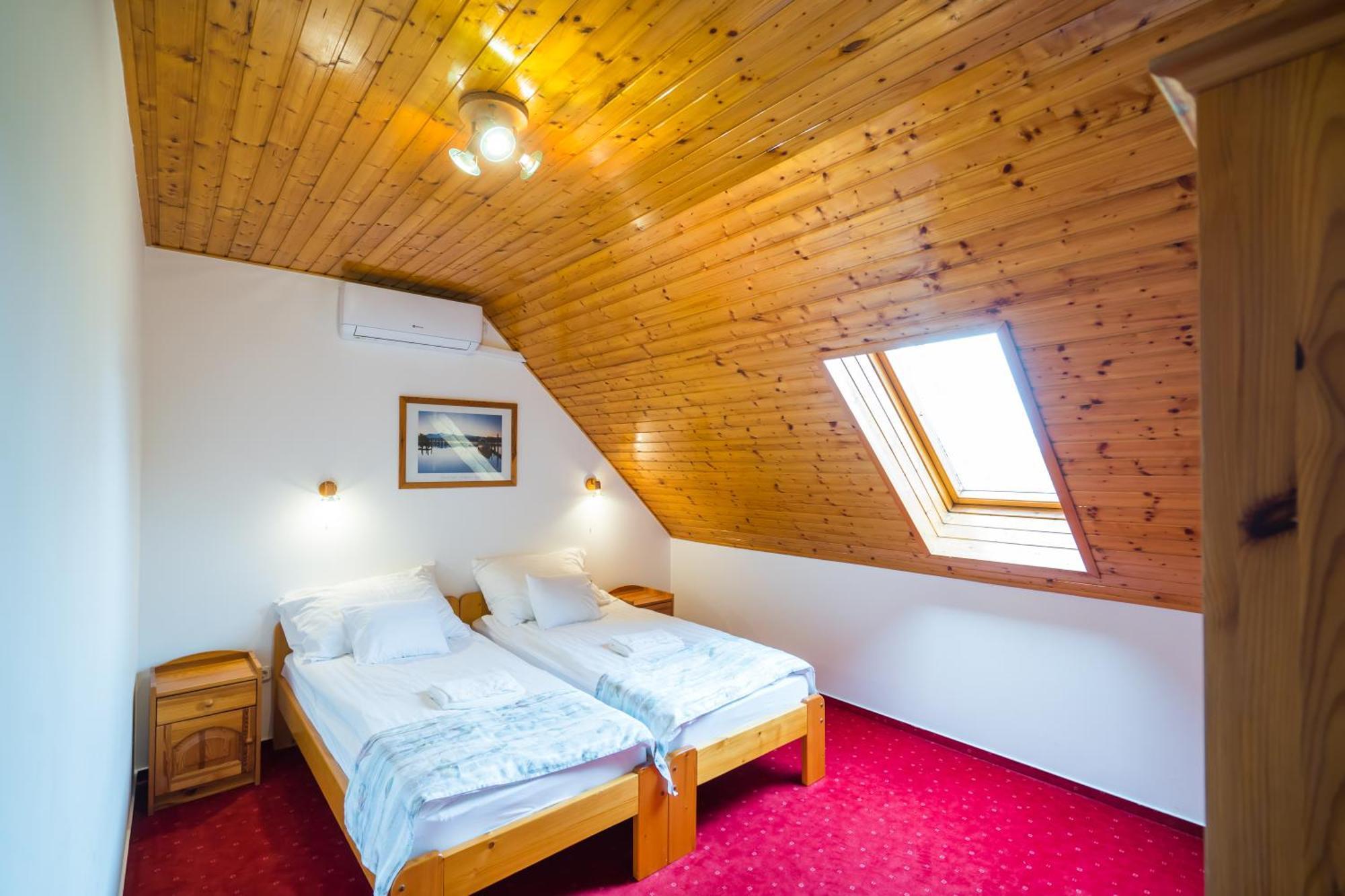 Gyorfi Apartmanhaz Zamárdi Exteriér fotografie
