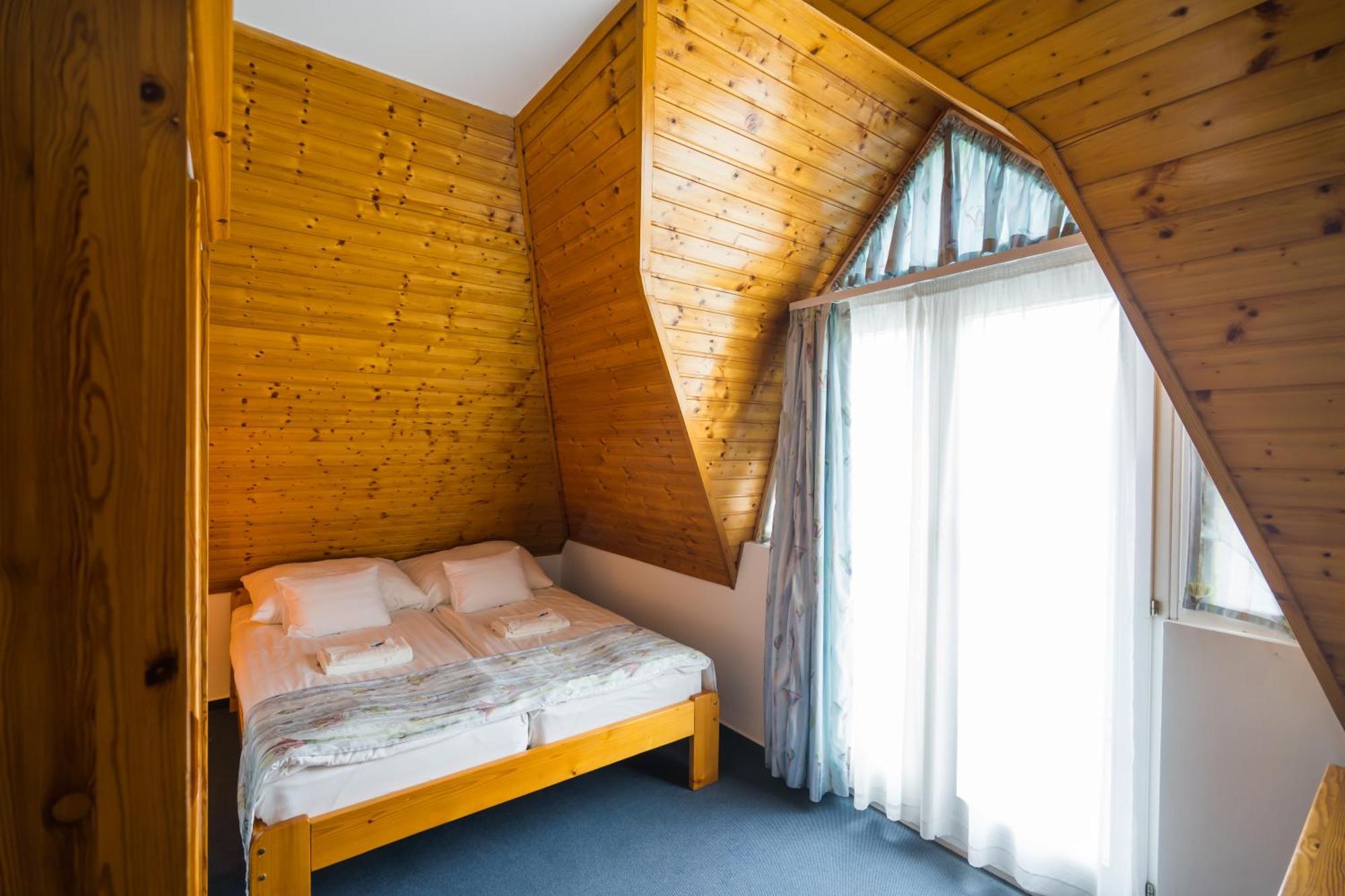 Gyorfi Apartmanhaz Zamárdi Exteriér fotografie